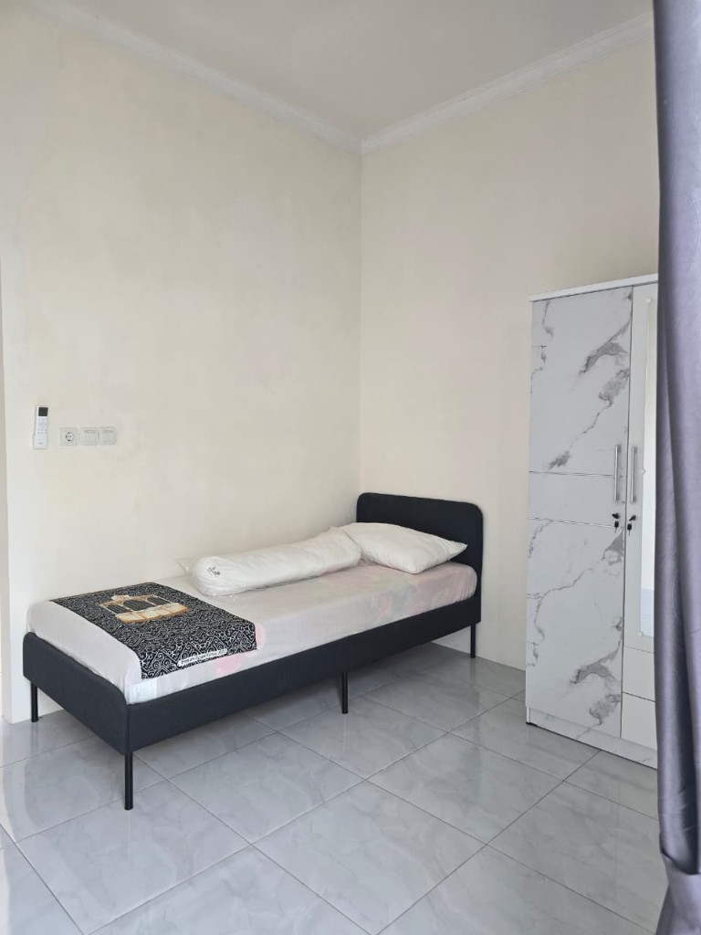Bangunan kost dari depan