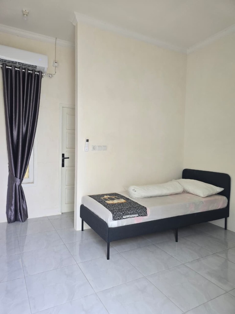 Pintu masuk Kost Bougainvillea